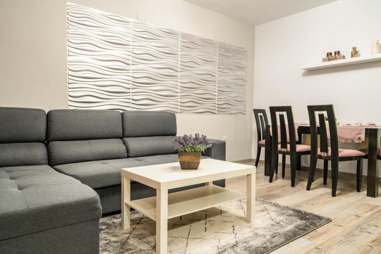 Babylon Apartment サンダンスキ エクステリア 写真